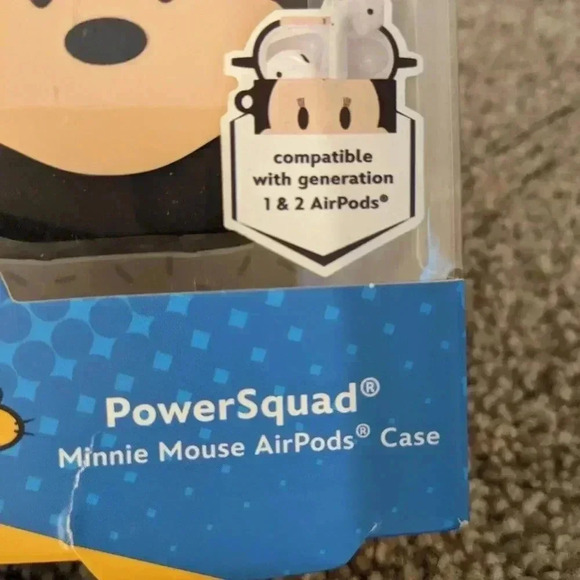 Disney MINNIE MOUSE AirPods Case NIB - Picture 4 of 6